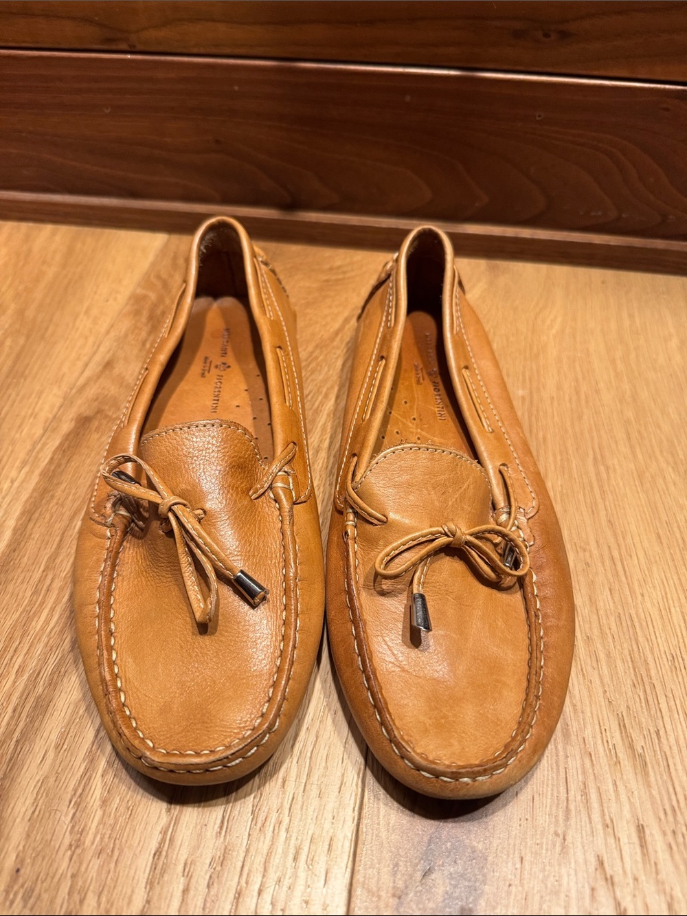 Leather Driving Moccasins in Tan - Classic Women’s Loafers